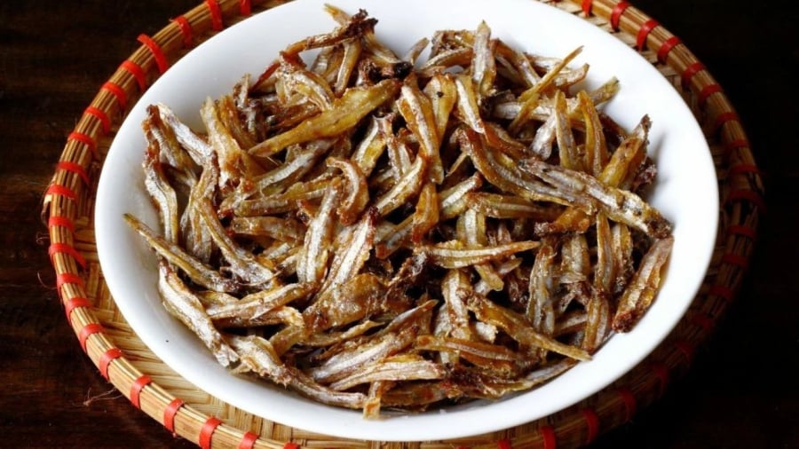 Cá cơm khô là một loại cá giàu dinh dưỡng, tốt cho sức khỏe.