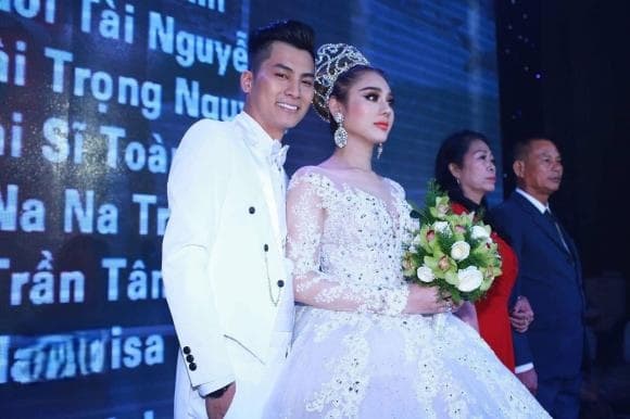 Lâm Khánh Chi kỷ niệm 8 năm ngày cưới dù đã ly hôn   