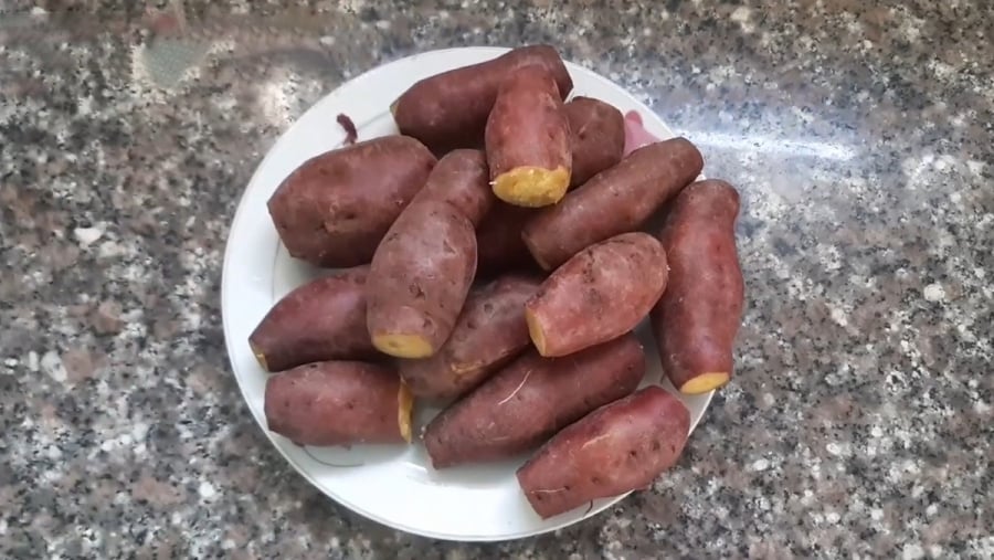Khoai lang là loại thực phẩm quen thuộc được nhiều người yêu thích