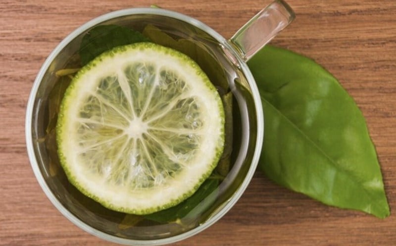 5 người nên uống nước chanh muối ấm thường xuyên