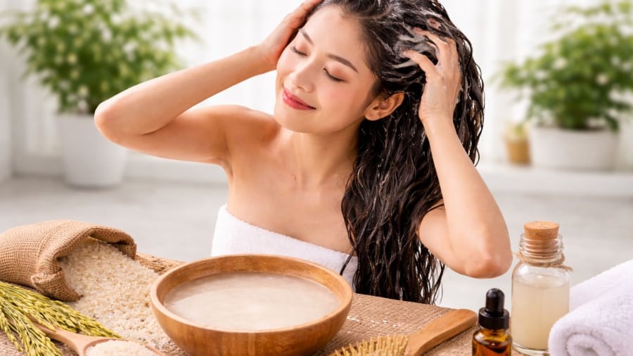 Chăm chỉ và dùng đúng cách nước vo gạo sẽ giúp cải thiện tóc