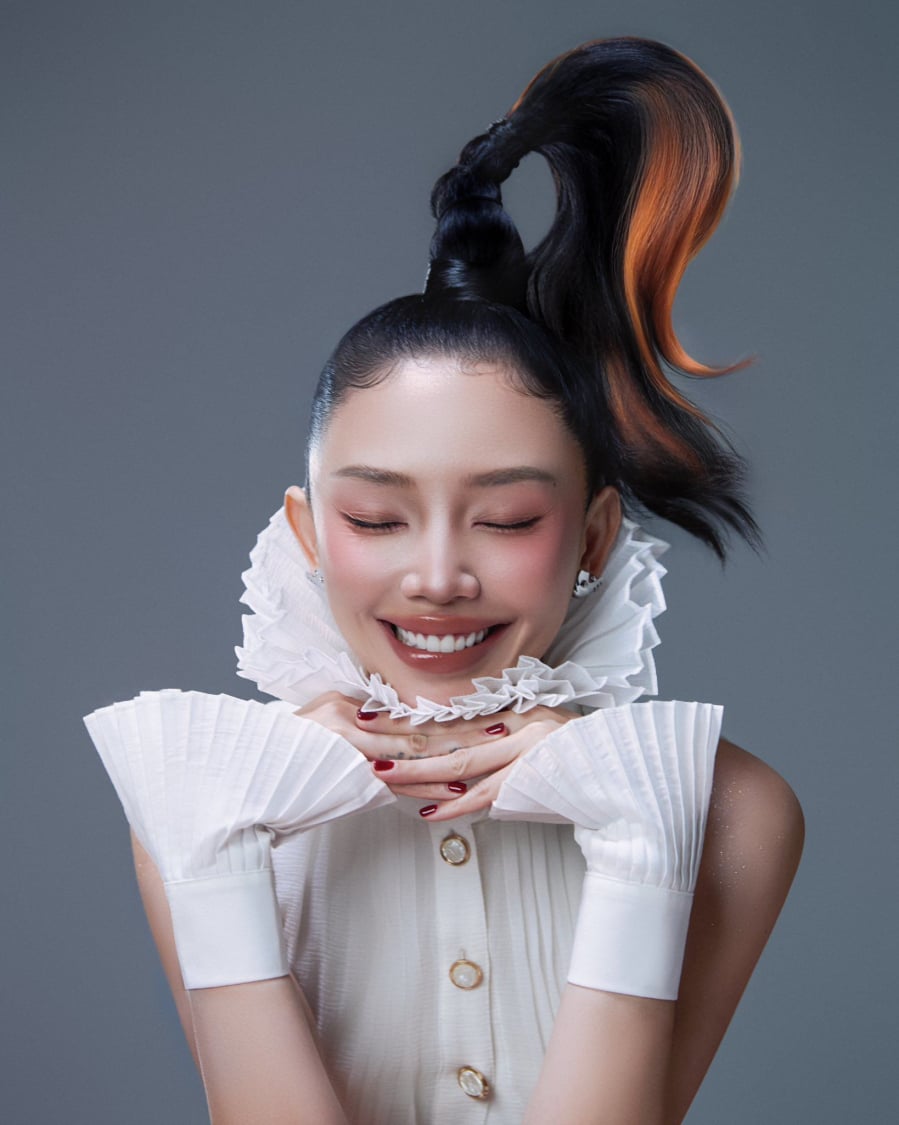 Nữ ca sĩ duy trì thói quen uống sinh tố từ các loại rau củ và trái cây tự nhiên, giàu vitamin và khoáng chất