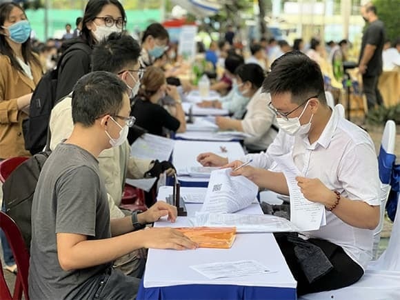 Căn cứ Điều 50 Luật Việc làm 2013, thời gian hưởng trợ cấp thất nghiệp phụ thuộc vào số tháng người lao động đã đóng bảo hiểm thất nghiệp.