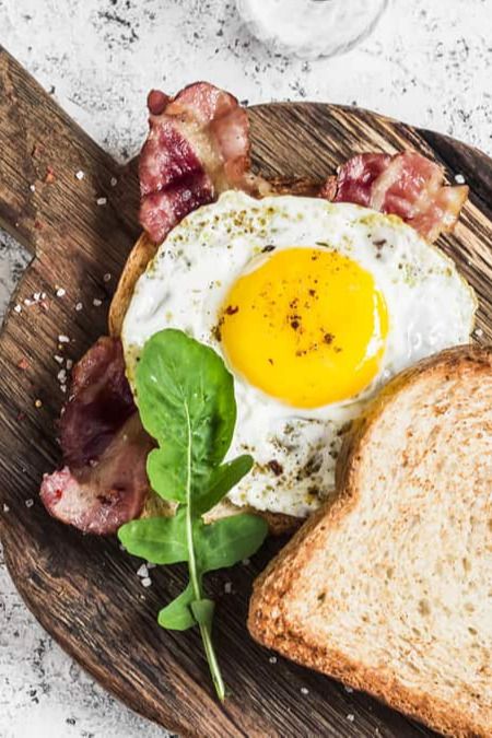 Khi đang bị rối loạn tiêu hoá không nên ăn trứng