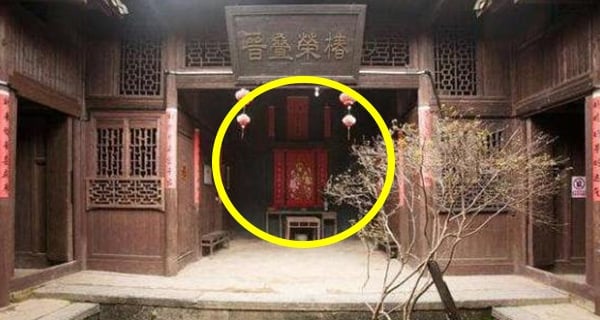 Cửa nhà có 3 thứ này cả người và của đều lao đao