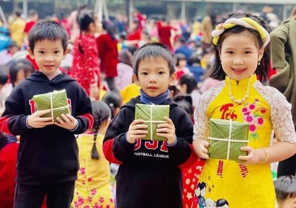 Đáng chú ý, nếu tính cả các ngày nghỉ cuối tuần liền kề trước và sau kỳ nghỉ chính thức, học sinh tiểu học Hà Nội sẽ có kỳ nghỉ Tết kéo dài liên tục lên tới 9 ngày.