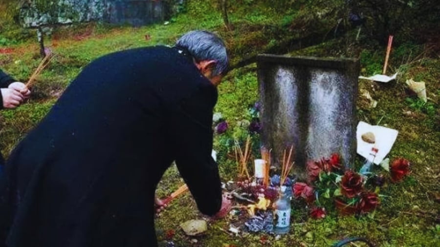 Tổ Tiên nói: 'Đi tảo mộ thấy 3 thứ kỳ quái này, tuyệt đối không được mang về nhà', đó là gì?