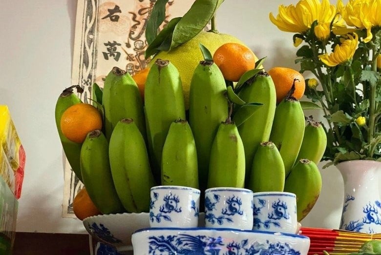Có nên ghép 2 nải chuối để thắp hương cúng Tổ Tiên không?