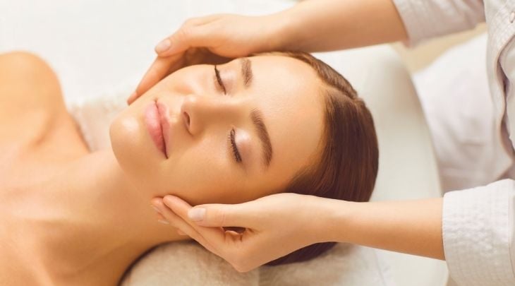 Để massage đạt hiệu quả, khâu chuẩn bị đóng vai trò rất quan trọng. 