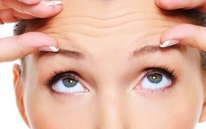  Cũng như nhiều vấn đề khác liên quan đến làn da, tuổi tác đóng vai trò quan trọng trong quá trình này.