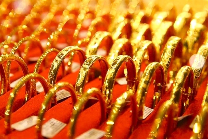 Đà tăng của giá vàng không chỉ đánh dấu một kỷ lục mới, mà còn cho thấy sự dịch chuyển căn bản trong cách hệ thống tài chính toàn cầu định giá kim loại quý này giữa bối cảnh bất ổn ngày càng gia tăng.