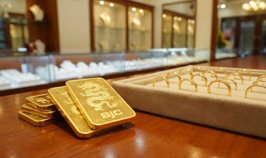 Nếu so với đỉnh kỷ lục thiết lập trước đó, giá vàng đã mất tổng cộng hơn 800 USD/ounce chỉ trong vòng 2 ngày, tương ứng mức giảm khoảng 14%.