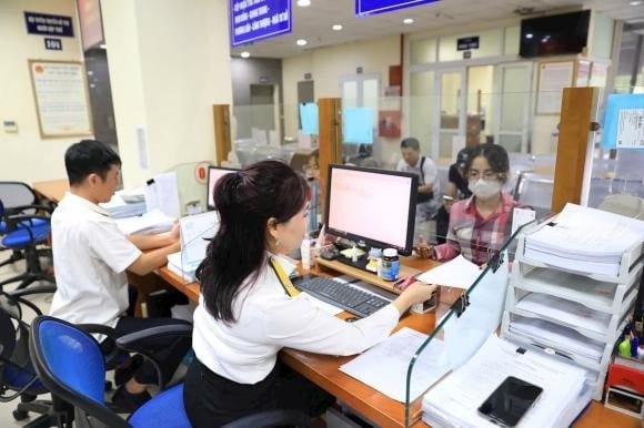 Trường hợp có nhu cầu hỗ trợ về chính sách thuế, thủ tục hành chính, ứng dụng ngành thuế hoặc các nội dung liên quan khác, người nộp thuế có thể đến trực tiếp bộ phận hỗ trợ người nộp thuế tại trụ sở cơ quan Thuế quản lý để được hướng dẫn.    