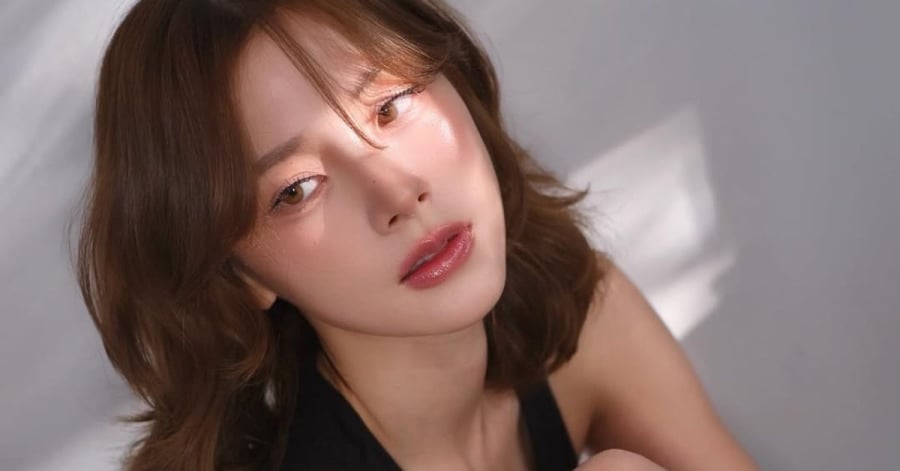 Các kỹ thuật đánh son đậm ở lòng môi và nhạt dần ra ngoài thường khiến môi trông nhỏ hơn. 