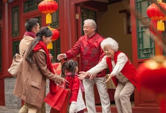 Đây là kiểu quan hệ dễ khiến người ta kiệt sức nhất. Bạn từng giúp đỡ hết lòng, nhưng đổi lại chỉ là sự thờ ơ hoặc coi đó là điều hiển nhiên. 