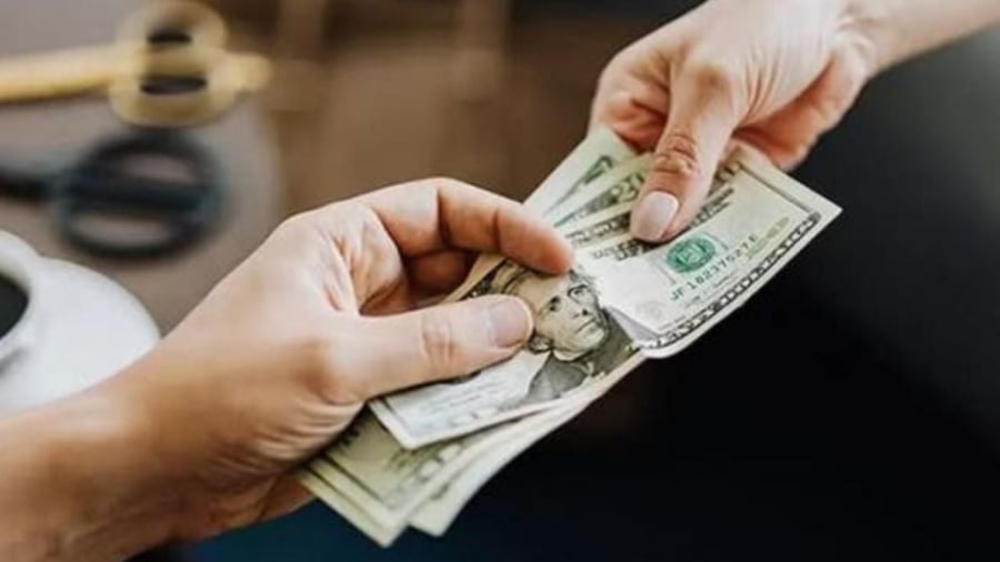 4 loại tiền càng tiêu càng giàu có