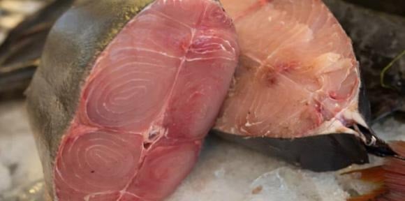 Các chuyên gia đều khẳng định cá không phải là thực phẩm có hại, vấn đề nằm ở việc lựa chọn đúng loại và kiểm soát lượng tiêu thụ. 