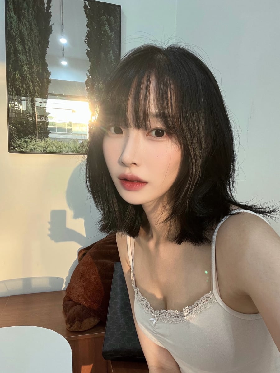 Khi kết hợp với các lớp layer, kiểu tóc này tạo hiệu ứng bồng bềnh, rất phù hợp với những mái tóc mỏng hoặc dễ xẹp.