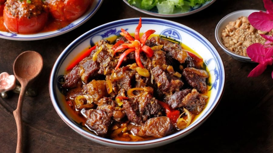 Các món ăn đã được nấu chín như thịt kho, thịt bò hầm, giò, chả... nếu bảo quản ở ngăn mát tủ lạnh, tốt nhất không nên để quá 3 ngày.