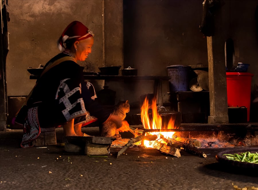 Từ sau ngày 23, nếu bếp núc lộn xộn, đồ đạc cũ kỹ, ẩm mốc hay bừa bộn, tài lộc trong nhà cũng dễ bị ảnh hưởng. Vì vậy, có 7 việc trong bếp mà nhiều gia đình được khuyên nên làm ngay để đón năm mới sung túc, bình an.