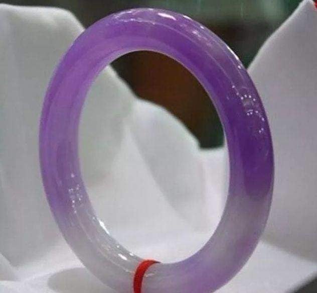 Hãy chọn 1 chiếc vòng ngọc bạn thích nhất nhé!