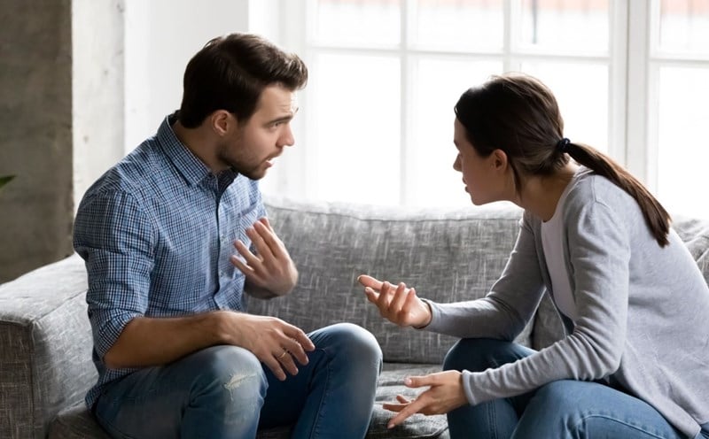 Cãi vã, nói lời xui rủi    