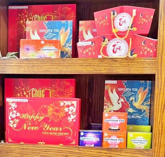 Luật sư La Văn Thái (Đoàn Luật sư TP Hà Nội) cho biết hiện nay, tại Việt Nam chỉ các sản phẩm do Công ty TNHH Một thành viên Hóa chất 21 (Nhà máy Z121, thuộc Bộ Quốc phòng) sản xuất và phân phối qua hệ thống cửa hàng được ủy quyền mới là hợp pháp.