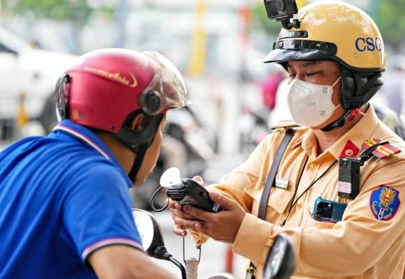 Một hiện tượng dễ gặp là khi đo ngay sau khi uống bia 0 độ, thiết bị có thể hiển thị có cồn do lượng cồn còn lưu lại trong khoang miệng.