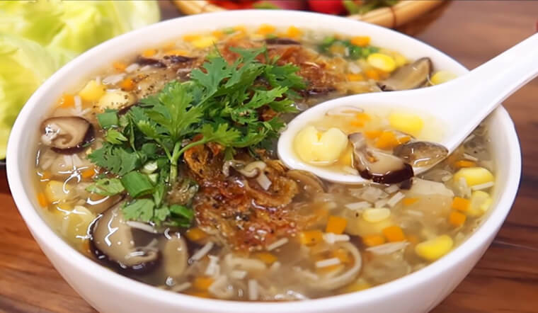 Cách làm súp gà từ thịt gà cúng ngon lạ miệng