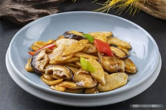 Nấm là thực phẩm phổ biến, giàu dinh dưỡng và chứa nhiều protein thực vật.