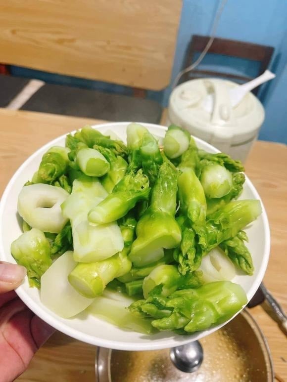 Một điểm cộng lớn của rau mầm đá là rất dễ nấu. 