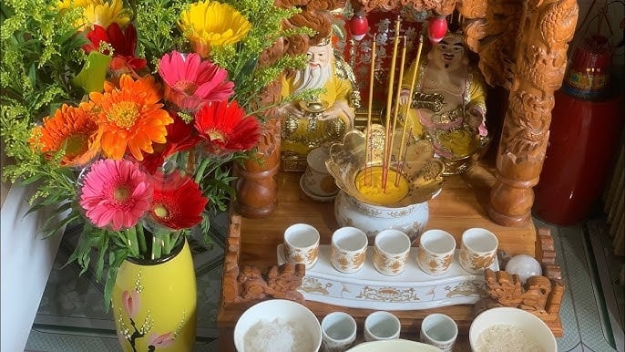 Cúng Rằm tháng Giêng đừng chỉ chọn mỗi Cúc, 3 loại hoa này thần Tài mới ưng