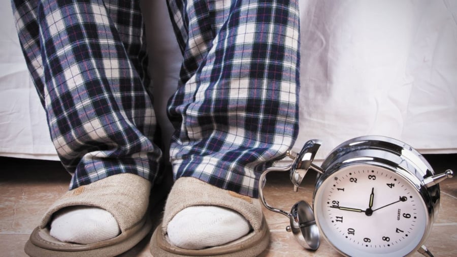 Một trong những dấu hiệu dễ nhận thấy của thận suy yếu là tình trạng đi tiểu liên tục nhiều lần vào ban đêm