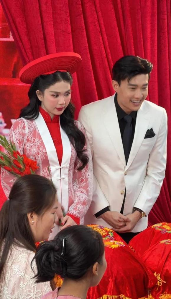 Quốc Trường công khai ảnh cưới với Ngọc Trinh