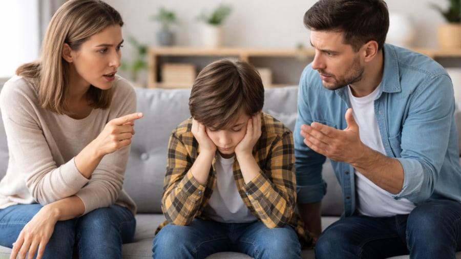 Những câu này nói ra sẽ làm tổn thương con cái vô cùng