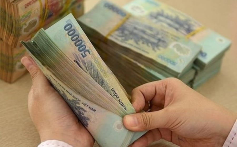 Dự kiến từ ngày 1/7/2026, tạm thời điều chỉnh mức lương cơ sở tăng khoảng 8%, đồng thời gắn với việc điều chỉnh lương hưu, trợ cấp người có công, hỗ trợ, trợ cấp đối với các đối tượng bảo trợ xã hội và hỗ trợ, trợ cấp hưu trí xã hội. (Ảnh minh họa)