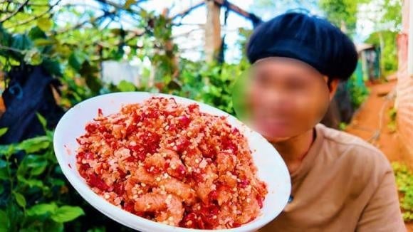 Ung thư dạ dày phổ biến ở nam giới hơn nữ giới với tỷ lệ khoảng 2:1, thường gặp ở độ tuổi từ 60 đến 80. 