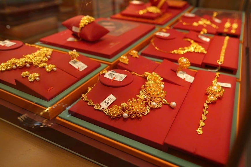 Hiện giá vàng thế giới vẫn thấp hơn khoảng 29,5 triệu đồng/lượng so với trong nước.    