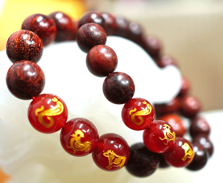 Vòng tay tam hợp