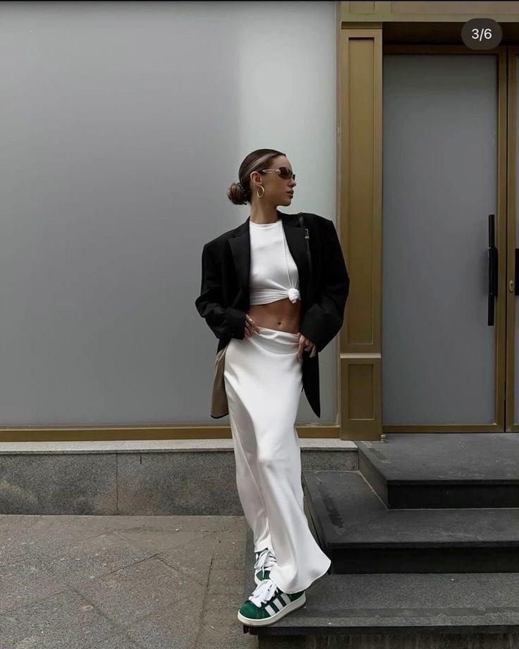 Sự kết hợp giữa hai gam màu đen và trắng tưởng chừng quen thuộc nhưng lại mang đến hiệu ứng thị giác rõ ràng