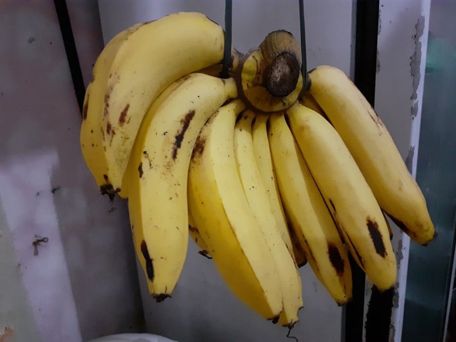 Chuối chín quá – ngọt nhiều, dễ dư năng lượng    