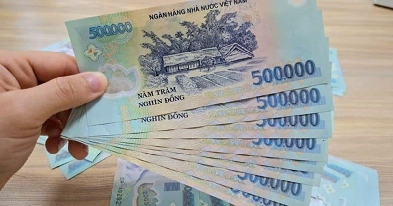 Theo Thư viện Pháp luật, Bộ Nội vụ đang lấy ý kiến về dự thảo Hồ sơ trình Chính phủ ban hành Nghị định điều chỉnh lương hưu, trợ cấp bảo hiểm xã hội và trợ cấp hằng tháng, dự kiến áp dụng từ ngày 1/7/2026.    