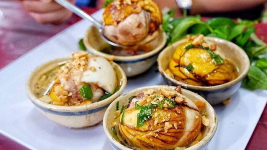 5 người không nên ăn trứng vịt lộn