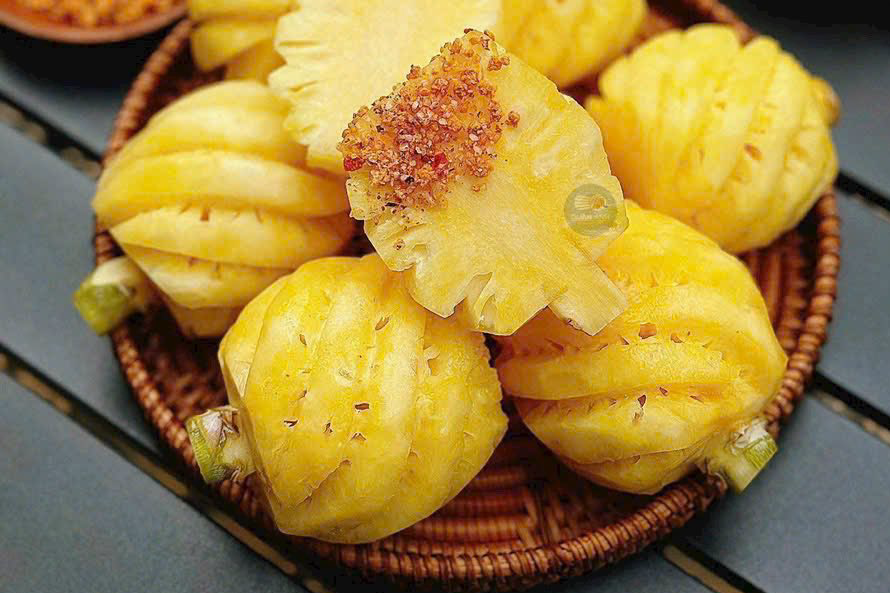 Phụ nữ ăn dứa có tác dụng gì?