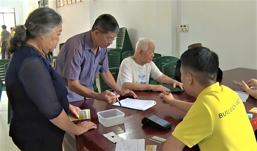 Theo dự thảo tờ trình của Bộ Y tế, mức chuẩn trợ giúp xã hội và trợ cấp hưu trí xã hội dự kiến tăng từ 500.000 đồng lên 600.000 đồng/tháng kể từ ngày 1/7/2026, tương ứng mức tăng khoảng 20%.