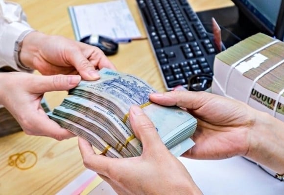 Dù lựa chọn phương án nào, điểm chung là sau khi tăng theo tỷ lệ phần trăm, những người có mức lương hưu thấp vẫn sẽ được hỗ trợ thêm để đạt ngưỡng tối thiểu 3,8 triệu đồng/tháng.    