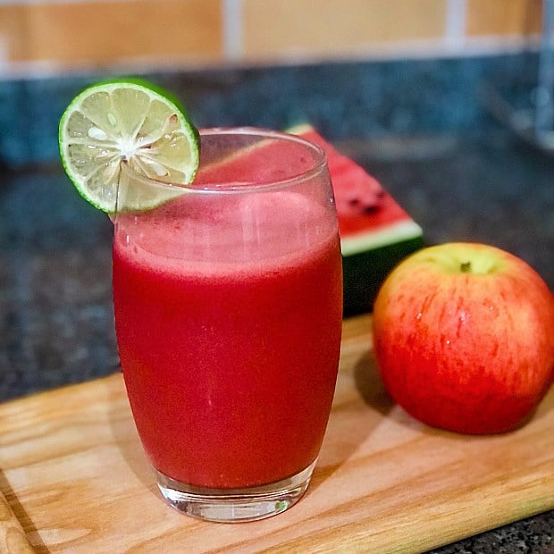 Dưa hấu chứa tới hơn 90% là nước, vì vậy đây là loại trái cây “quốc dân” mỗi khi hè đến.