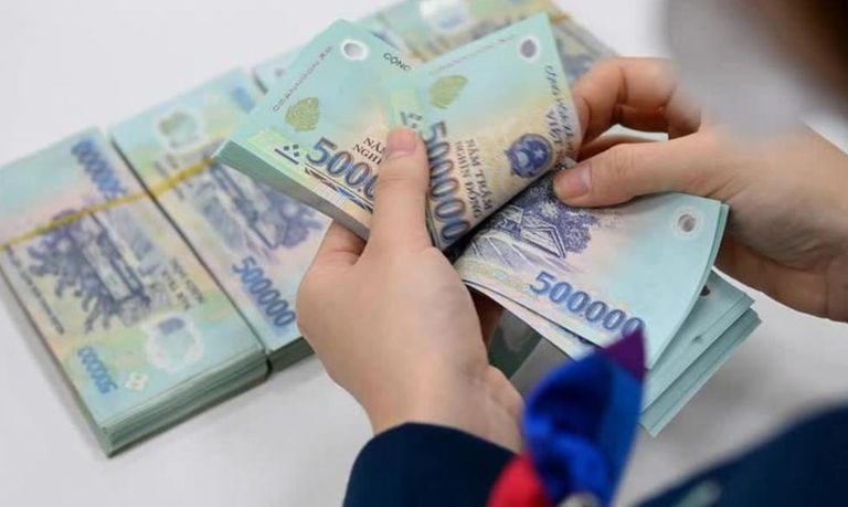 Lần điều chỉnh gần nhất vào ngày 1/7/2024, khi Chính phủ tăng 15% lương hưu và trợ cấp BHXH, mức điều chỉnh này cao gấp khoảng 2 lần so với bình quân giai đoạn 2013–2023.    