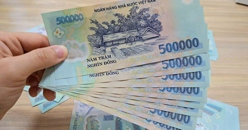 Như vậy, cả hai phương án đều thống nhất nguyên tắc: những người có mức lương hưu, trợ cấp sau điều chỉnh nằm trong khoảng từ 3.500.000 đồng đến dưới 3.800.000 đồng sẽ được điều chỉnh tăng lên bằng 3.800.000 đồng/tháng.    