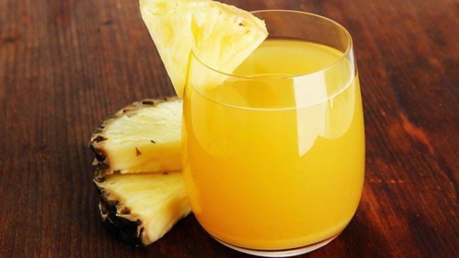 5 người tuyệt đối không nên uống nước ép dứa